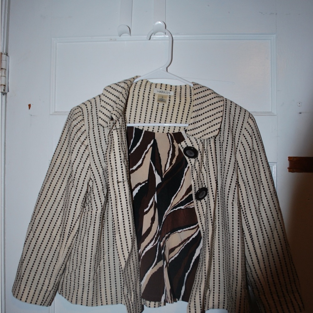 Harold's Cream and Black Tailored Blazer